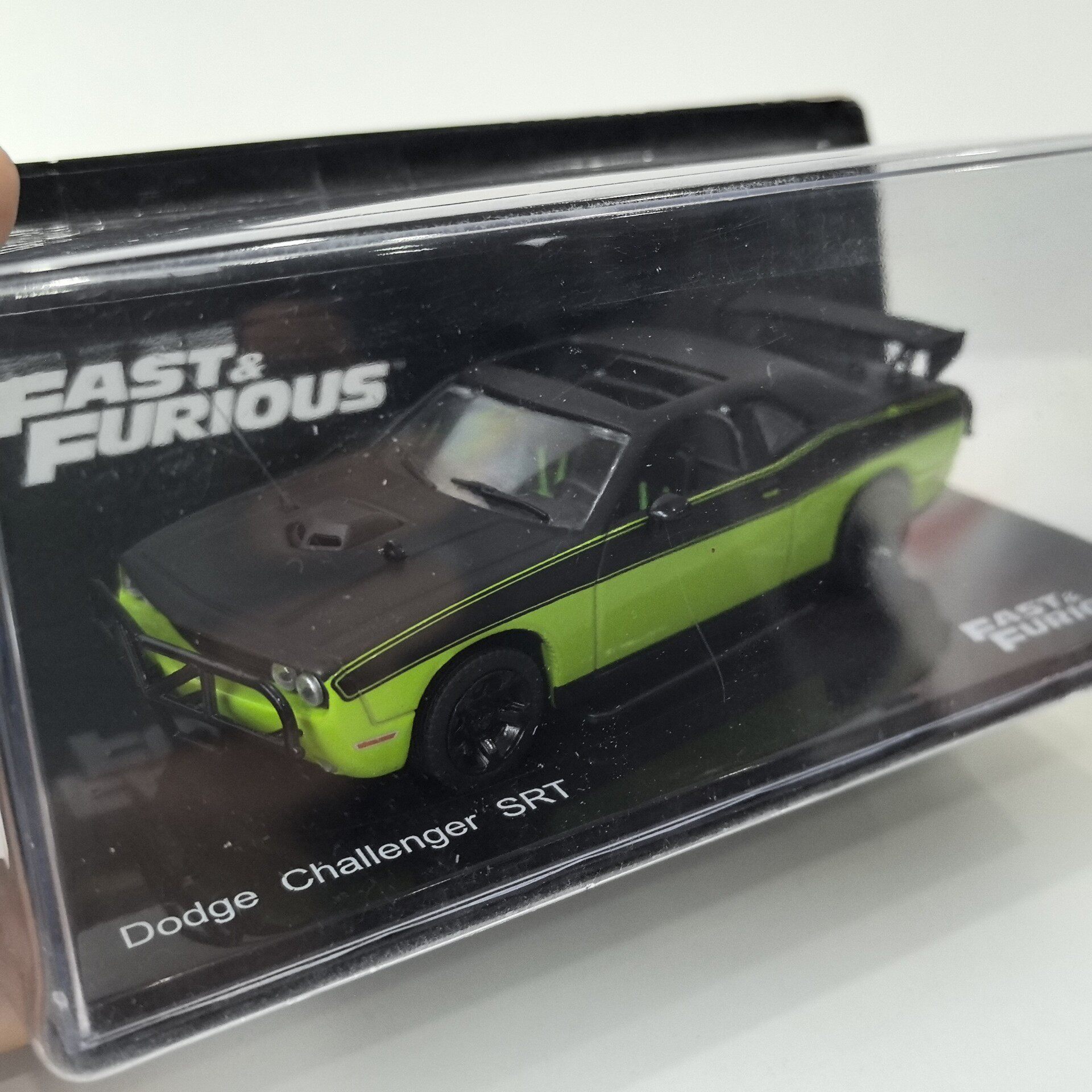 Diecast IXO 1/43 schaalmodel v - Movies recensie en prijs